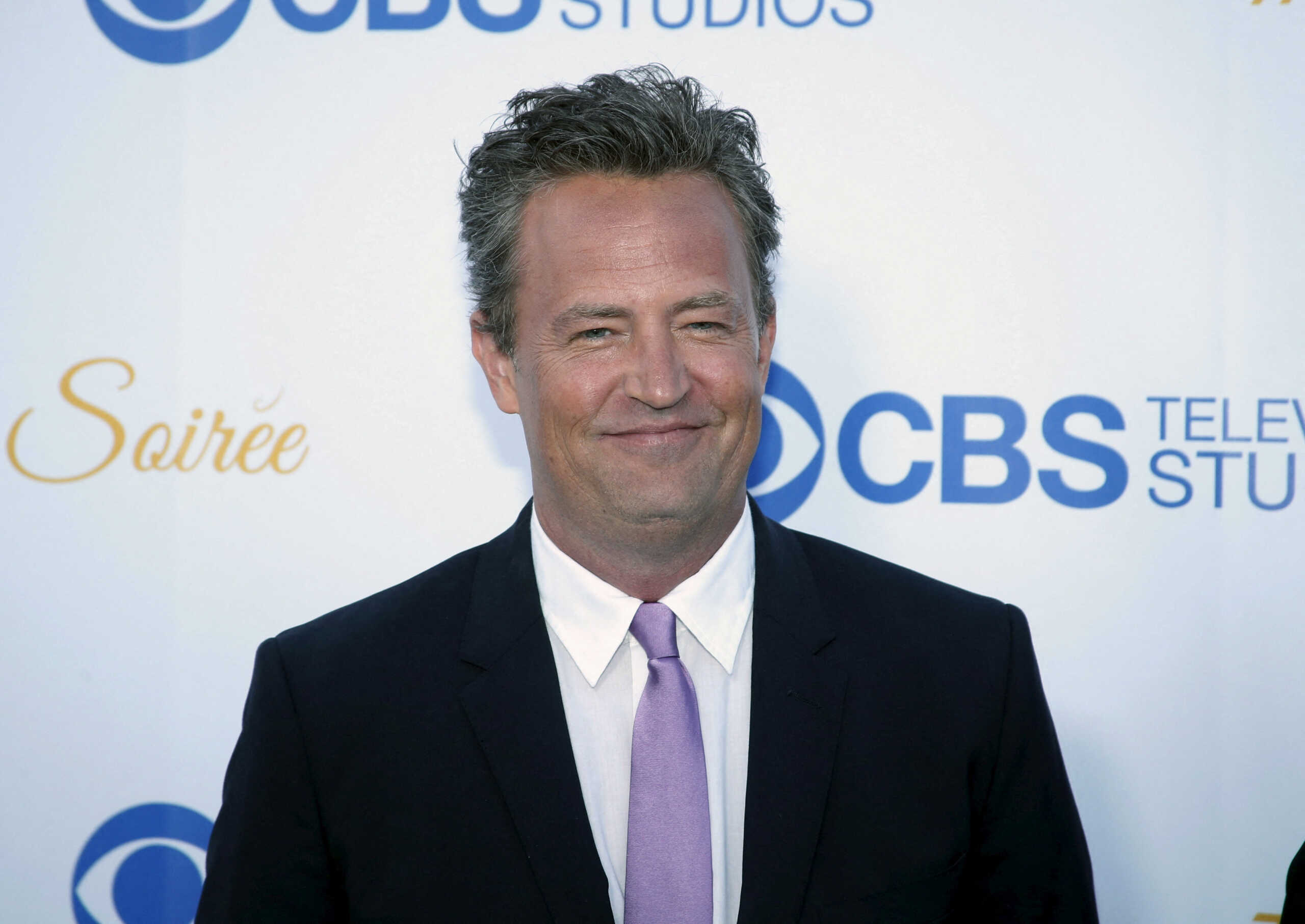 FILE PHOTO: Actor Matthew Perry poses at the CBS Studios rooftop summer soiree in West Hollywood, California May 18, 2015. REUTERS