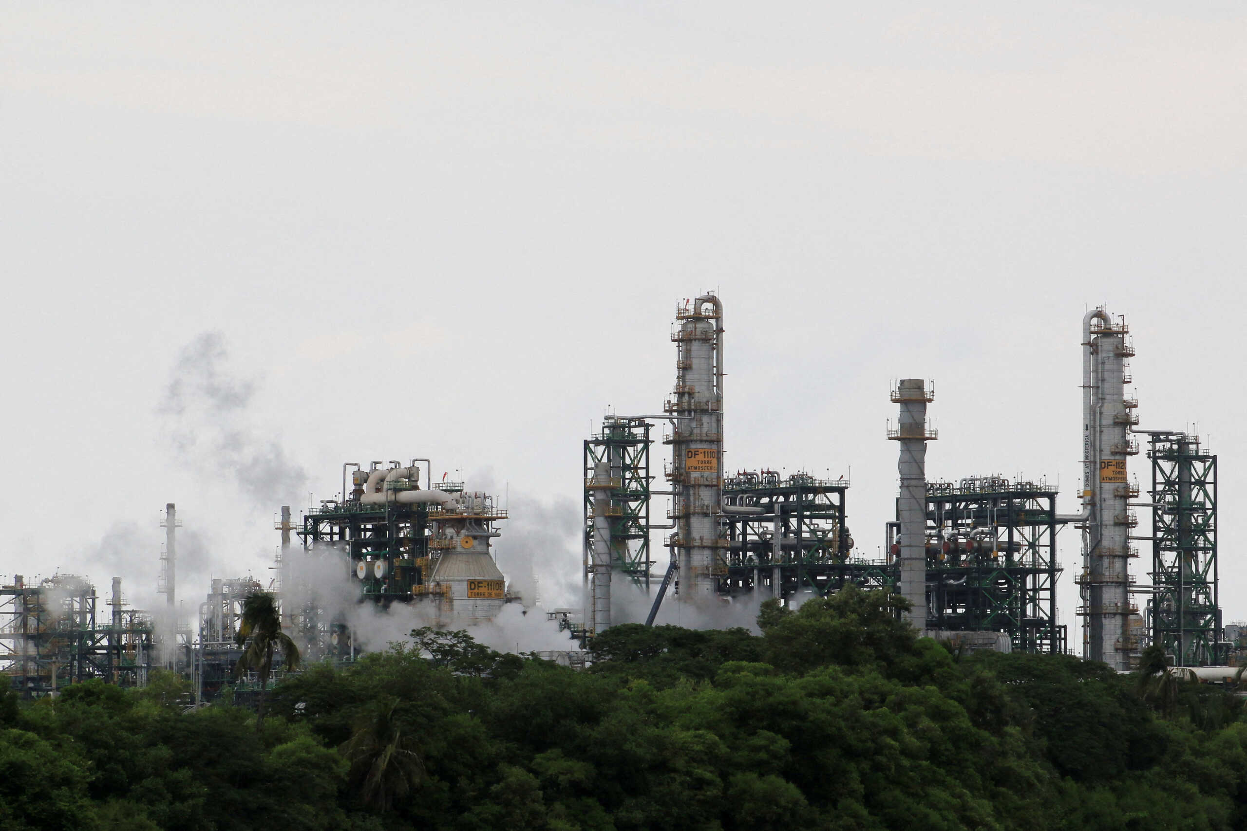 FILE PHOTO: A view of the state oil company Pemex's Olmeca refinery in Dos Bocas, Paraiso, Mexico June 21, 2024. REUTERS