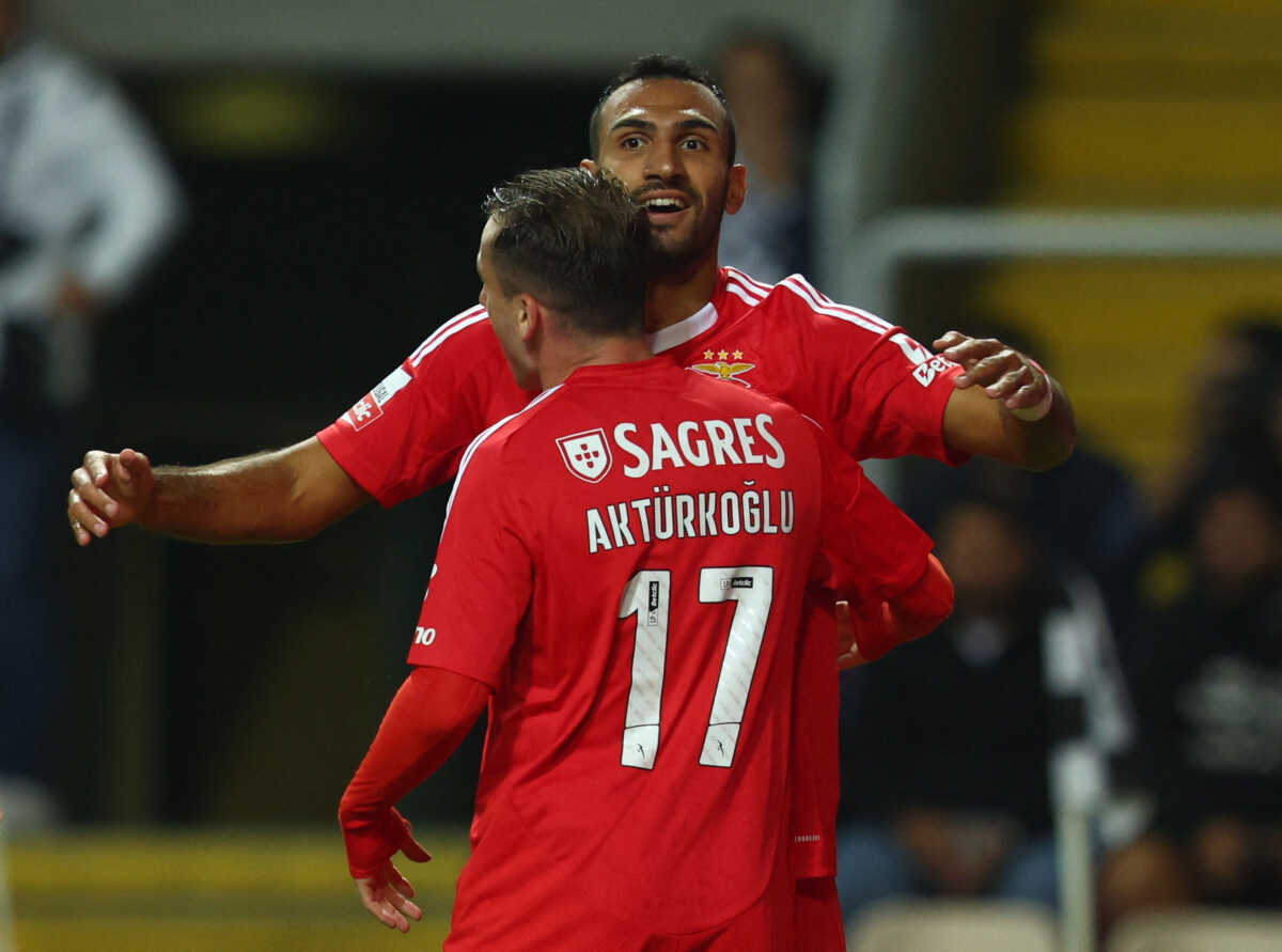 Soccer Football - Primeira Liga - Boavista v Benfica - Estadio do Bessa, Porto, Portugal - September 23, 2024 Benfica's Vangelis Pavlidis celebrates scoring their first goal with Kerem Akturkoglu REUTERS