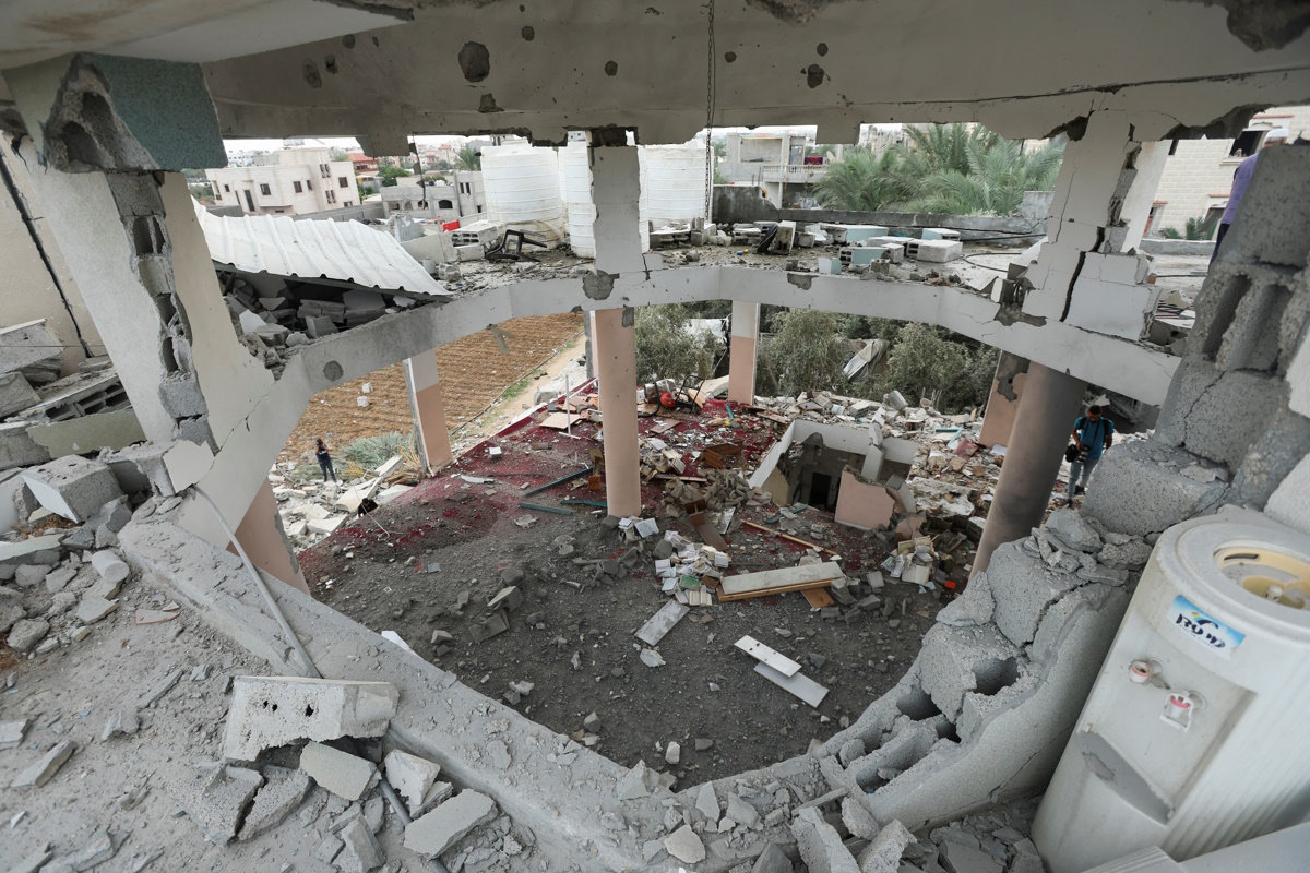 A view of the site of an Israeli strike on a mosque sheltering displaced people, amid Israel-Hamas conflict, in Deir Al-Balah, in the central Gaza Strip, October 6, 2024. REUTERS