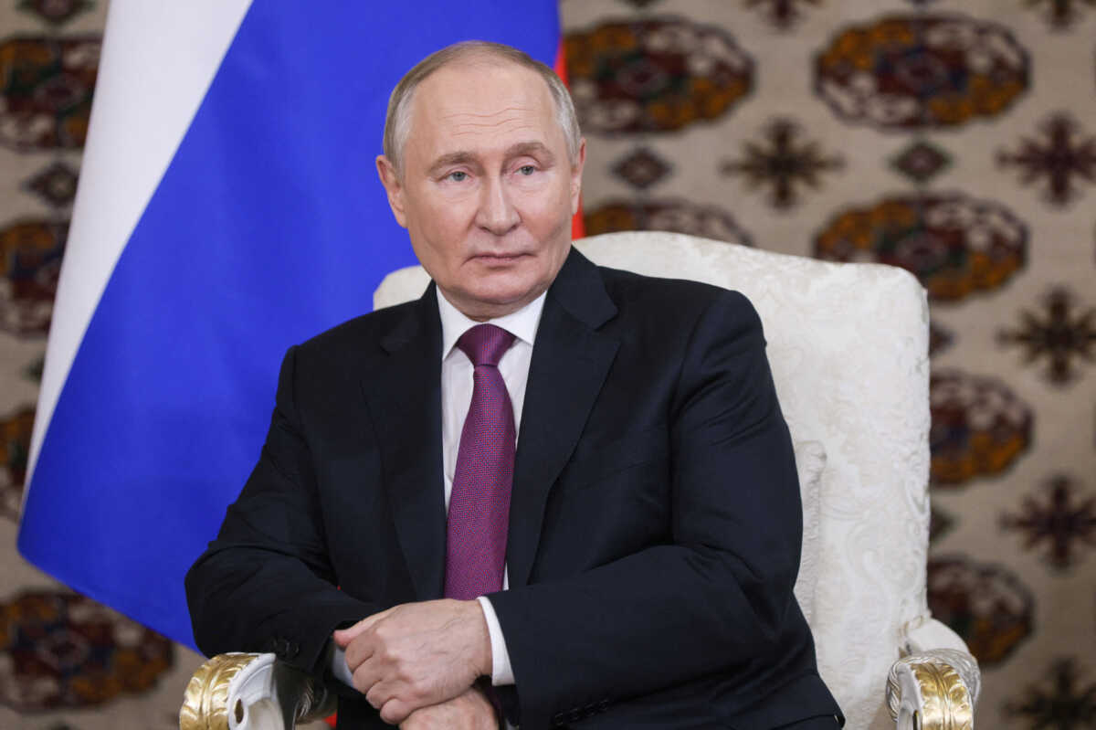 Russian President Vladimir Putin meets Iranian counterpart Masoud Pezeshkian (not pictured) on the sidelines of a cultural forum dedicated to the 300th anniversary of the birth of the Turkmen poet and philosopher Magtymguly Fragi, in Ashgabat, Turkmenistan October 11, 2024.  Sputnik