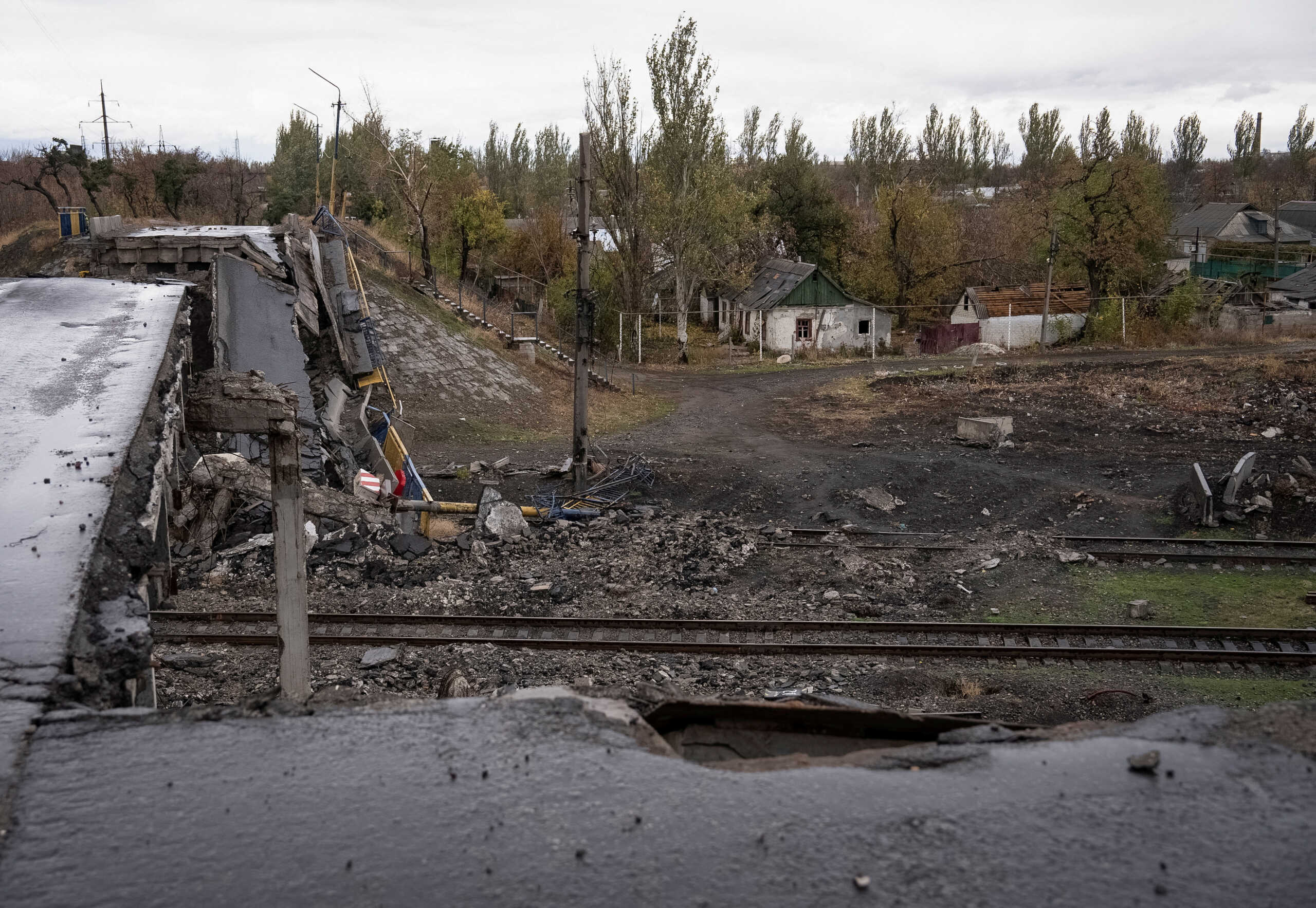 FILE PHOTO: A view shows a destroyed bridge, amid Russia's attack on Ukraine, in the town of Pokrovsk in Donetsk region, Ukraine November 4, 2024. REUTERS