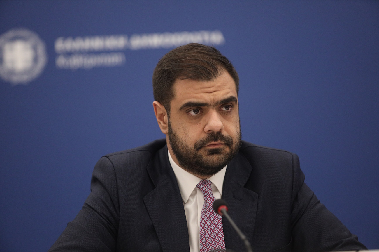 Παρουσίαση του κυβερνητικού σχεδίου για την εγκατάσταση καμερών τροχαίας, αστυνόμευσης και ασφάλειας των πολιτών από τον υπουργό Υποδομών και Μεταφορών Χρήστο Σταϊκούρα, τον υπουργός Προστασίας του Πολίτη Μιχάλη Χρυσοχοΐδη, τον υπουργός Ψηφιακής Διακυβέρνησης Δημήτρη Παπαστεργίου και τον Περιφερειάρχη Αττικής Νίκο Χαρδαλιά, Πέμπτη 28 Νοεμβρίου 2024. Την παρουσίαση συντόνισε ο υφυπουργός παρά τω Πρωθυπουργώ και Κυβερνητικός Εκπρόσωπος Παύλος Μαρινάκης. 
(ΓΙΑΝΝΗΣ ΠΑΝΑΓΟΠΟΥΛΟΣ