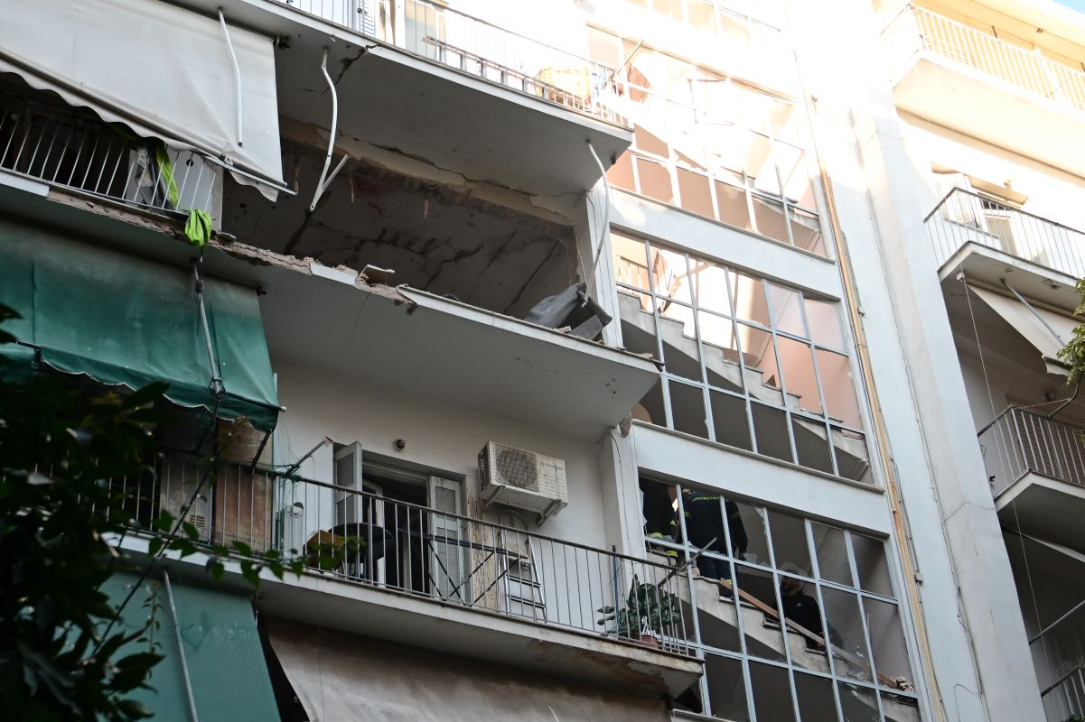 Αμπελόκηποι: Συνελήφθη 26χρονος για την έκρηξη στη γιάφκα – Φίλος του Νίκου Ρωμανού, βρέθηκε αποτύπωμά του στη σακούλα με το πιστόλι