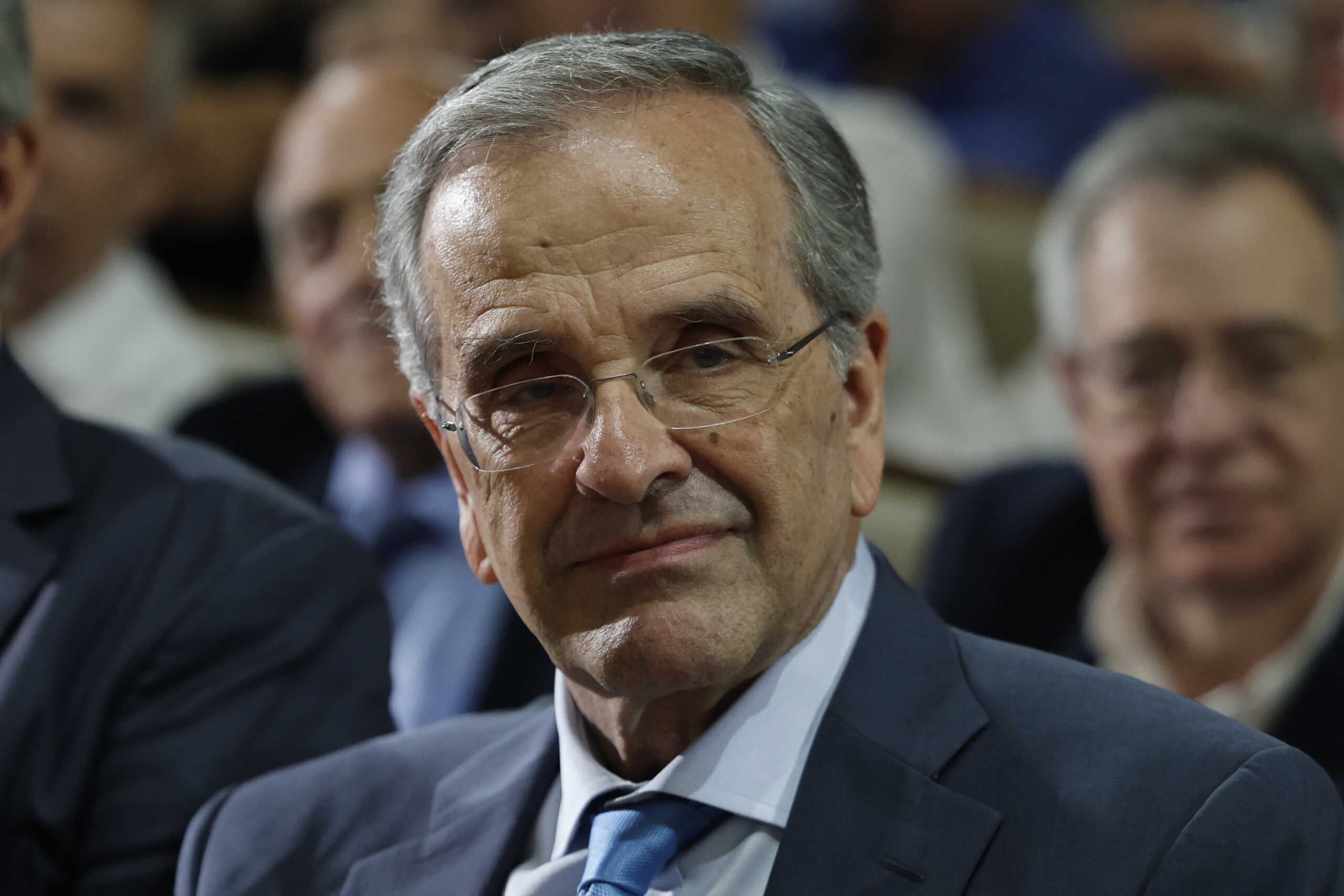 Παρουσίαση του βιβλίου του διευθυντή της εφημερίδας "Εστία", Μανώλη Κοττάκη, "Οι Απόρρητοι Φάκελοι Καραμανλή", στο Πολεμικό Μουσείο, Δευτέρα 1 Ιουλίου 2024. Στην εκδήλωση συμμετείχαν και εκφώνησαν ομιλία οι δύο πρώην Πρωθυπουργοί και πρώην πρόεδροι της Νέας Δημοκρατίας, Κώστας Καραμανλής και Αντώνης Σαμαράς. 
(ΓΙΩΡΓΟΣ ΚΟΝΤΑΡΙΝΗΣ