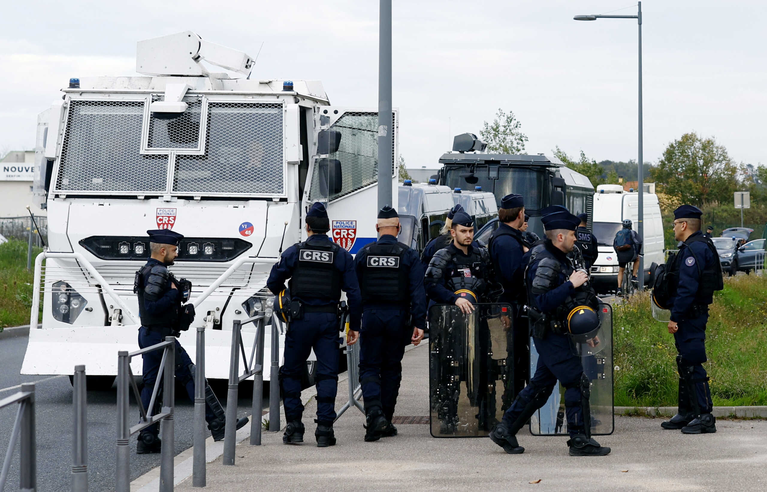 Soccer Football - Europa League - Olympique Lyonnais v Besiktas - Groupama Stadium, Lyon, France - October 24, 2024 Police officers are pictured outside the stadium before the match REUTERS
