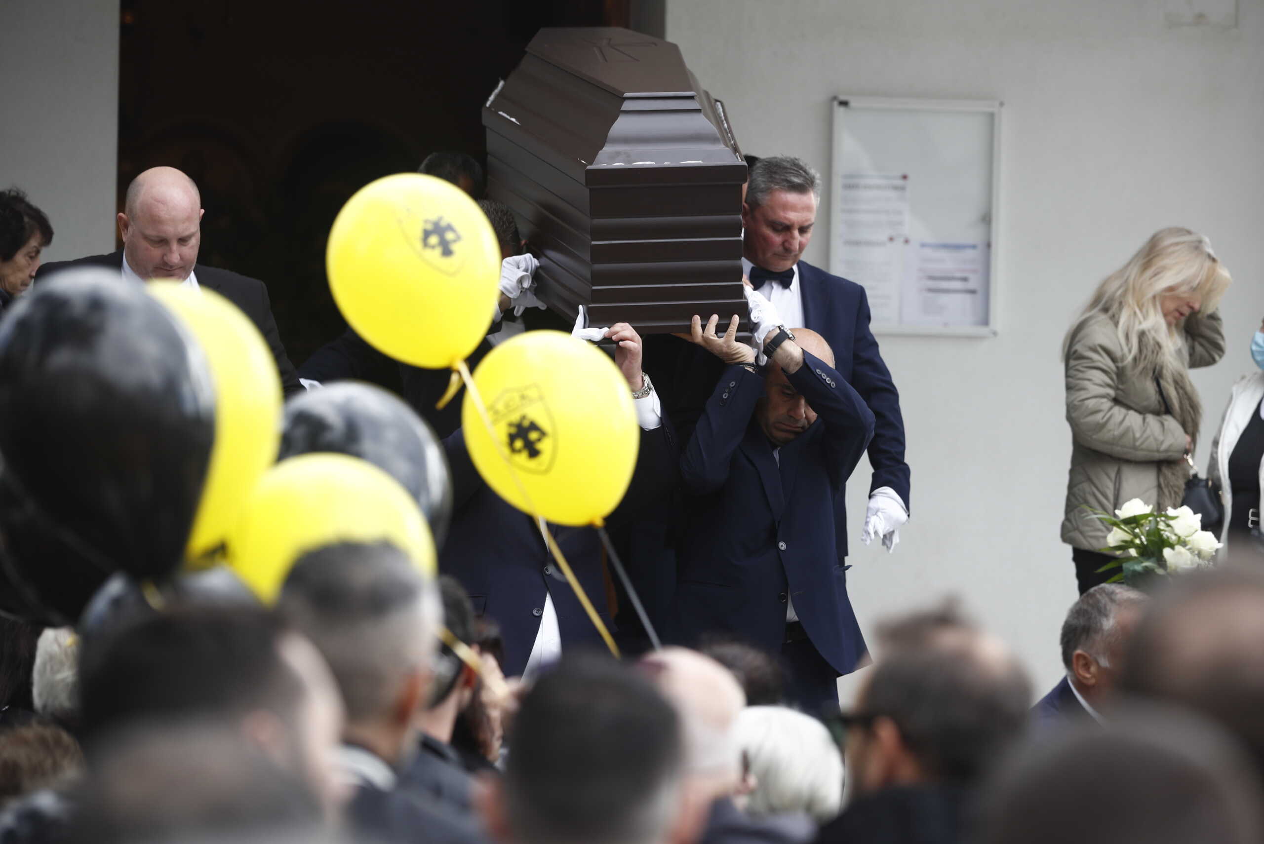 ΕΙΚΟΝΕΣ ΑΠΟ ΤΗΝ ΚΗΔΕΙΑ ΤΟΥ ΚΩΣΤΑ ΤΕΟ