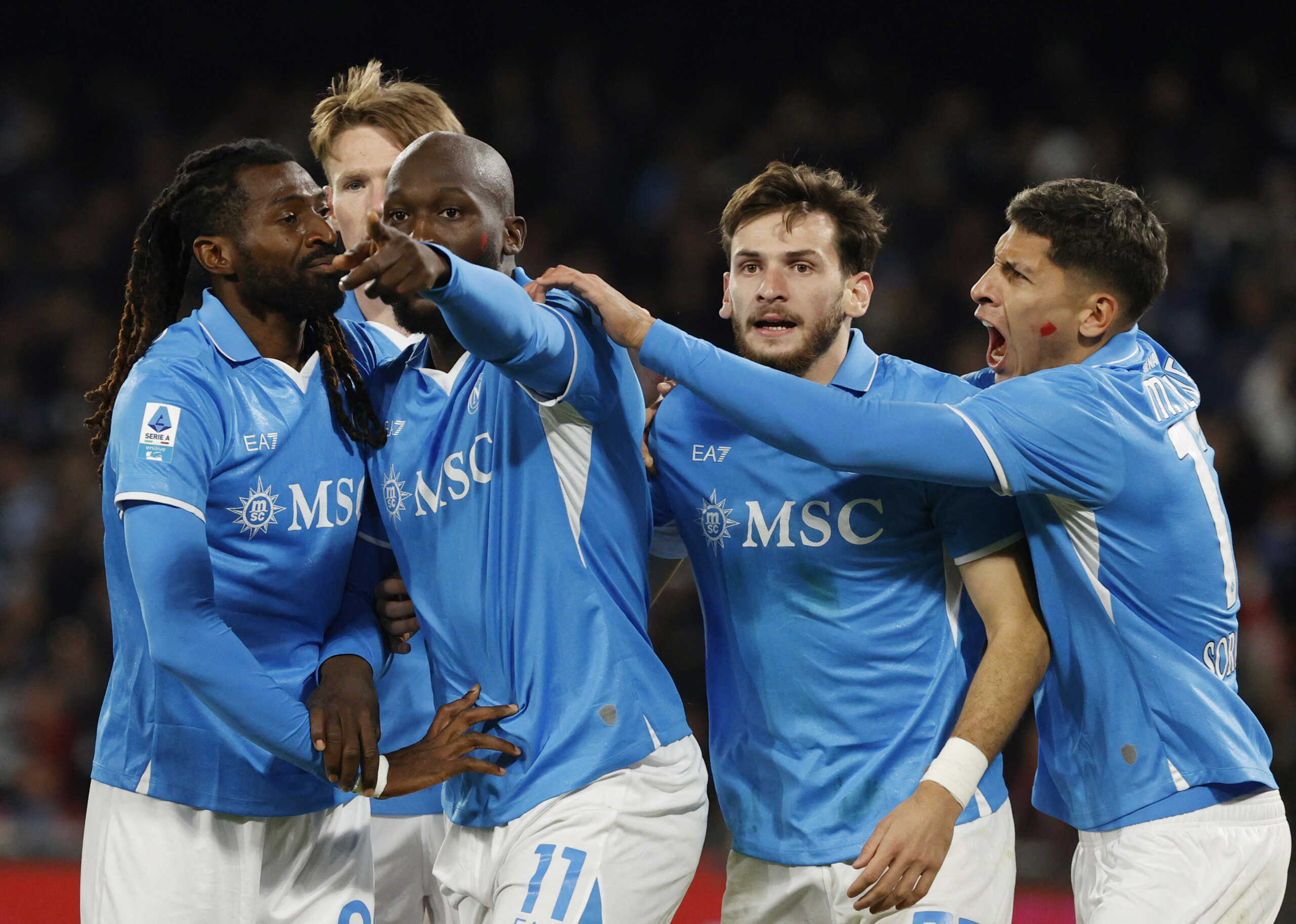 Soccer Football - Serie A - Napoli v AS Roma - Stadio Diego Armando Maradona, Naples, Italy - November 24, 2024 Napoli's Romelu Lukaku celebrates scoring their first goal with teammates REUTERS