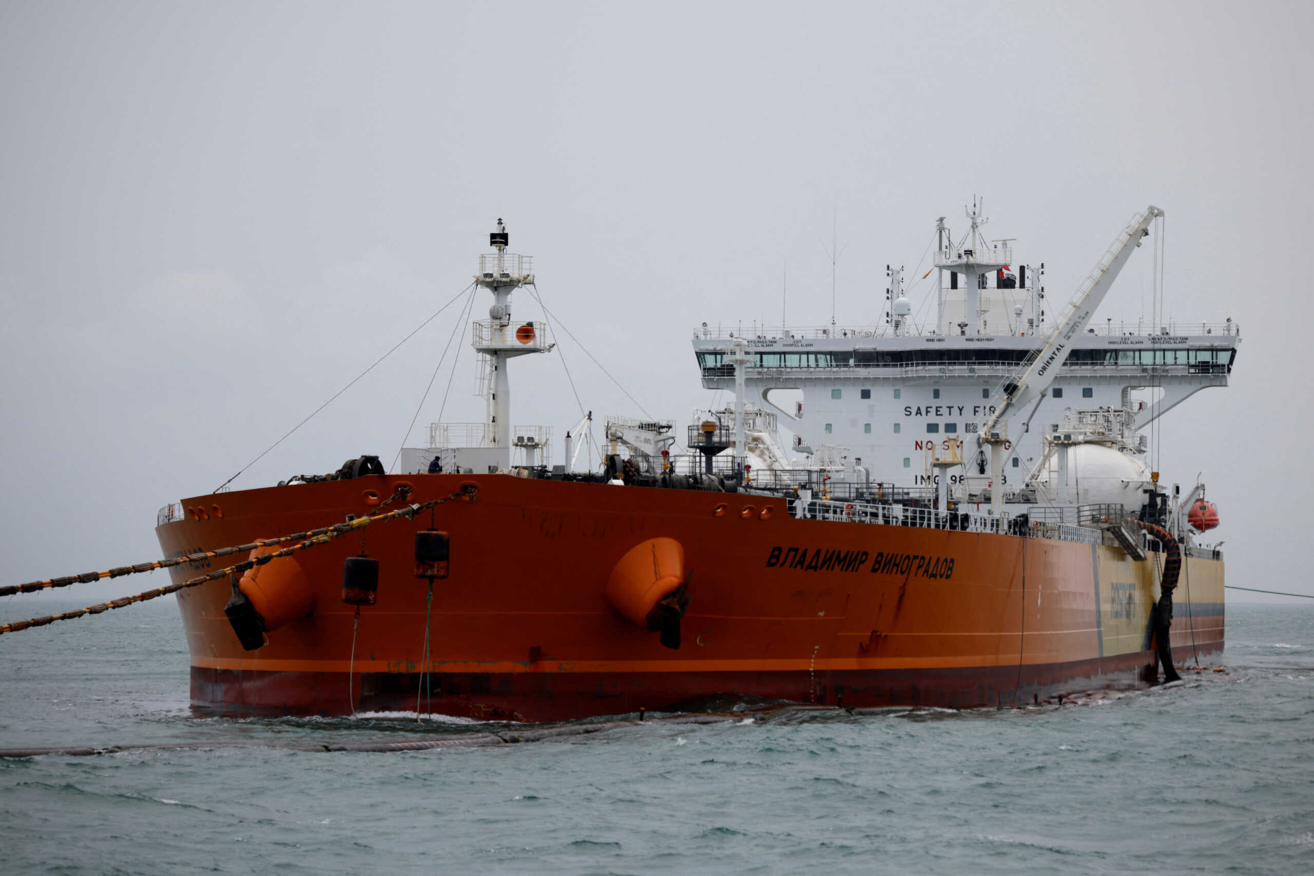 LNG-powered Russian vessel Vladimir Vinogradov unloads crude at the Deendayal Port in Vadinar in the western state of Gujarat, India, September 27, 2024. REUTERS