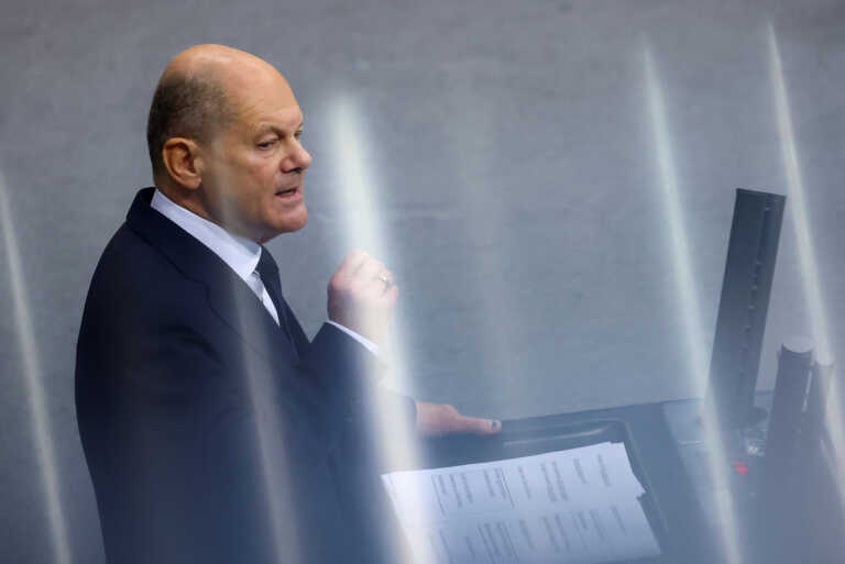 Όλαφ Σολτς: Προεκλογική πρόταση για fund 100 δισ. ευρώ για τον εκσυγχρονισμό της Γερμανίας