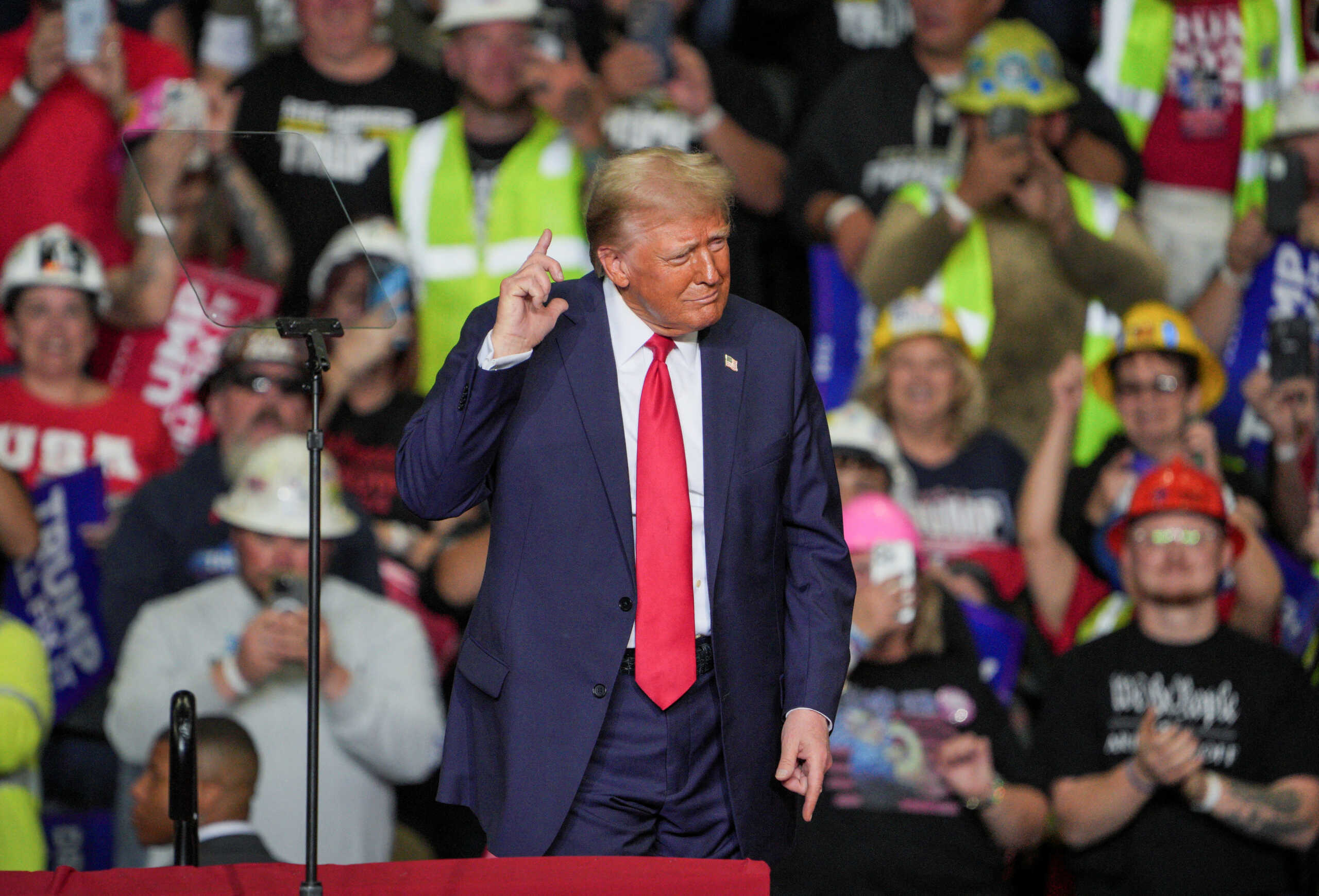 Republican presidential nominee and former U.S. President Donald Trump attends a campaign rally at PPG Paints Arena in Pittsburgh, Pennsylvania, U.S., November 4, 2024. REUTERS