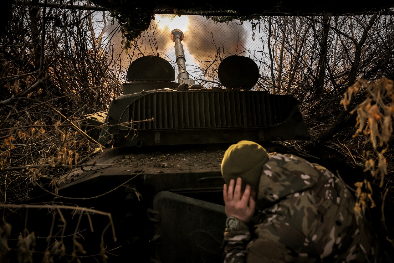 A serviceman of 24th Mechanized brigade named after King Danylo of the Ukrainian Armed Forces fires a 2S1 Gvozdika self-propelled howitzer towards Russian troops in a front line, amid Russia's attack on Ukraine, near the town of Chasiv Yar in Donetsk region, Ukraine November 13, 2024. Oleg Petrasiuk