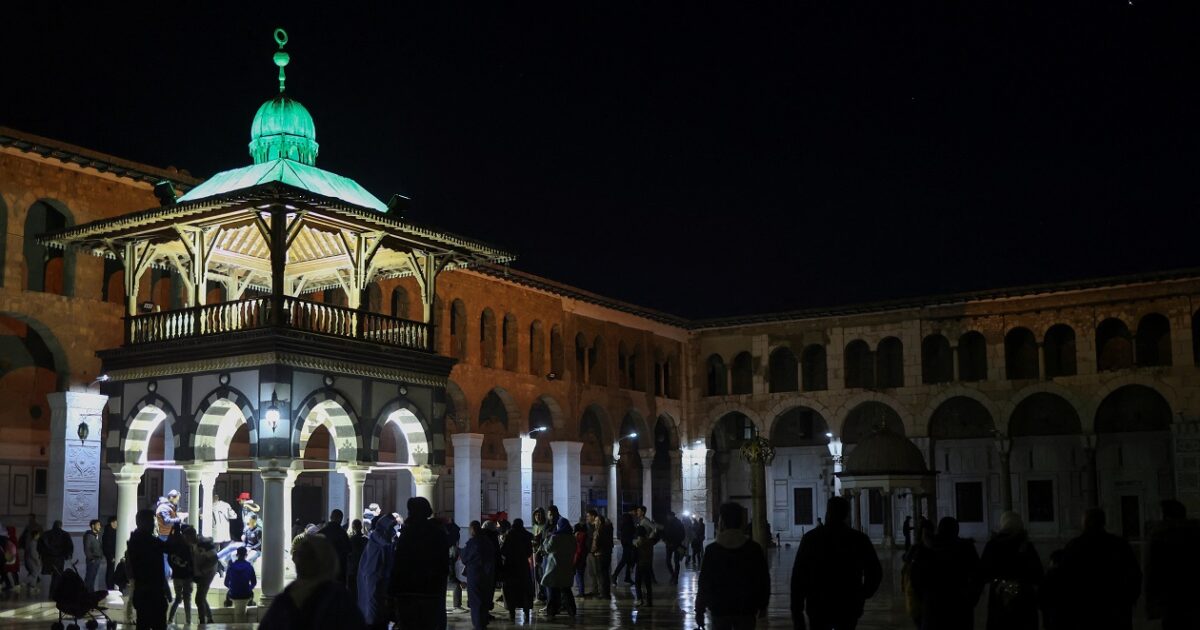 Syria: Heavy explosions in Damascus – Israel is shelling the city Al Jazeera says