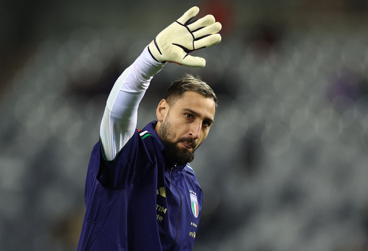 Soccer Football - Nations League - Group Stage - Belgium v Italy - King Baudouin Stadium, Brussels, Belgium - November 14, 2024 Italy's Gianluigi Donnarumma during the warm up before the match REUTERS