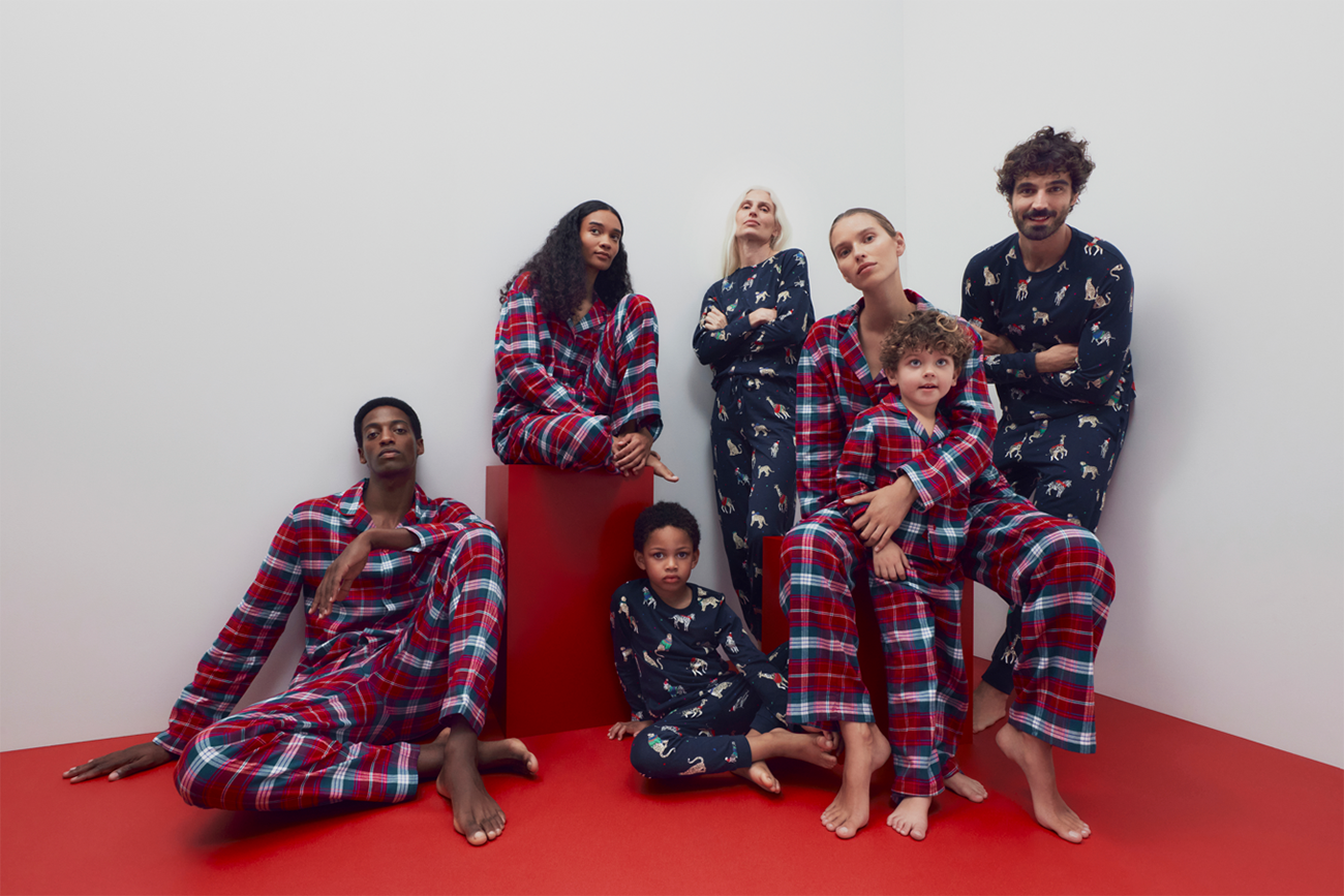 Τα Marks & Spencer παρουσιάζουν τη γιορτινή Sleepwear συλλογή προσφέροντας άνεση και ζεστασιά σε κάθε οικογενειακή στιγμή!