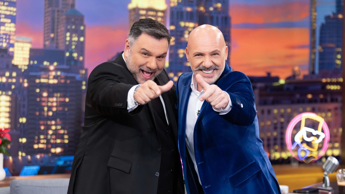 «The 2Night Show»: Νίκος Μουτσινάς και Χάρης Λεμπιδάκης καλεσμένοι απόψε στον Γρηγόρη Αρναούτογλου