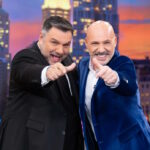 «The 2Night Show»: Νίκος Μουτσινάς και Χάρης Λεμπιδάκης καλεσμένοι απόψε στον Γρηγόρη Αρναούτογλου