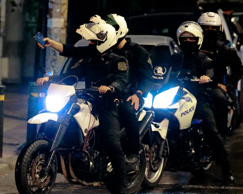 Καραμπόλα τριών οχημάτων στη λεωφόρο Συγγρού – Μποτιλιάρισμα στο σημείο