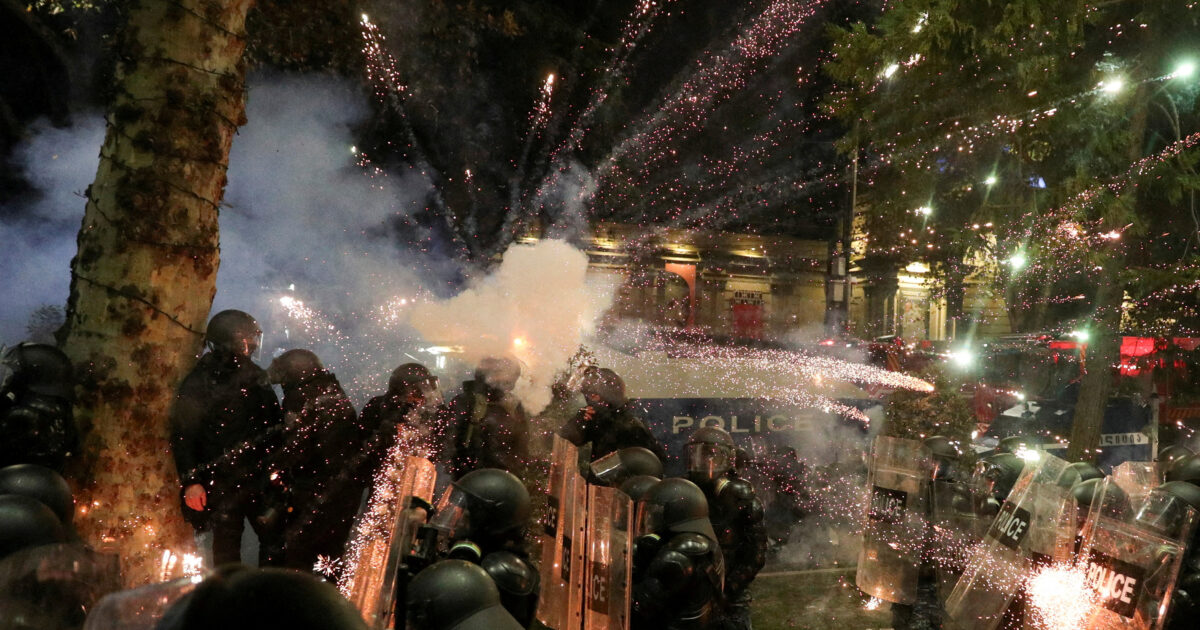Georgia: Law banning masks and fireworks at protests passed unanimously