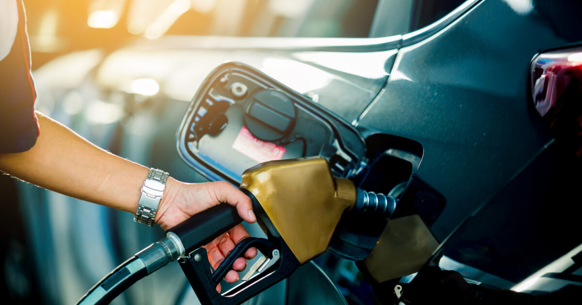 Petrol stations: Fines of up to 150,000 euros and “lockout” for violations of the input-output system provides for a decision of the AADE