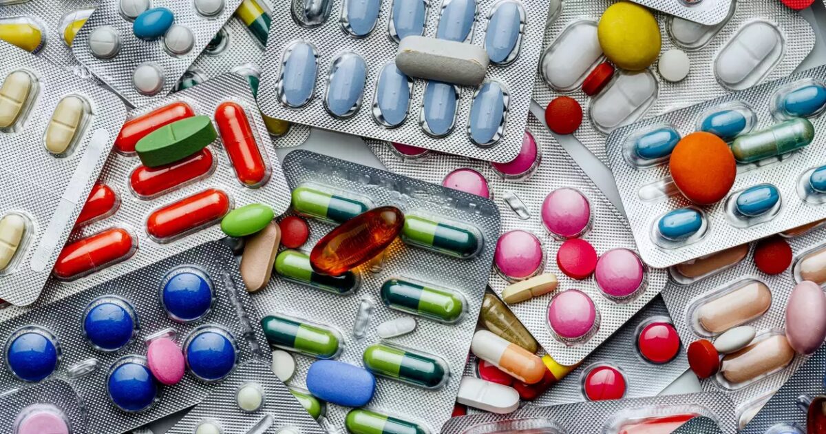 Microbial resistance: Greeks are champions in the consumption of antibiotics