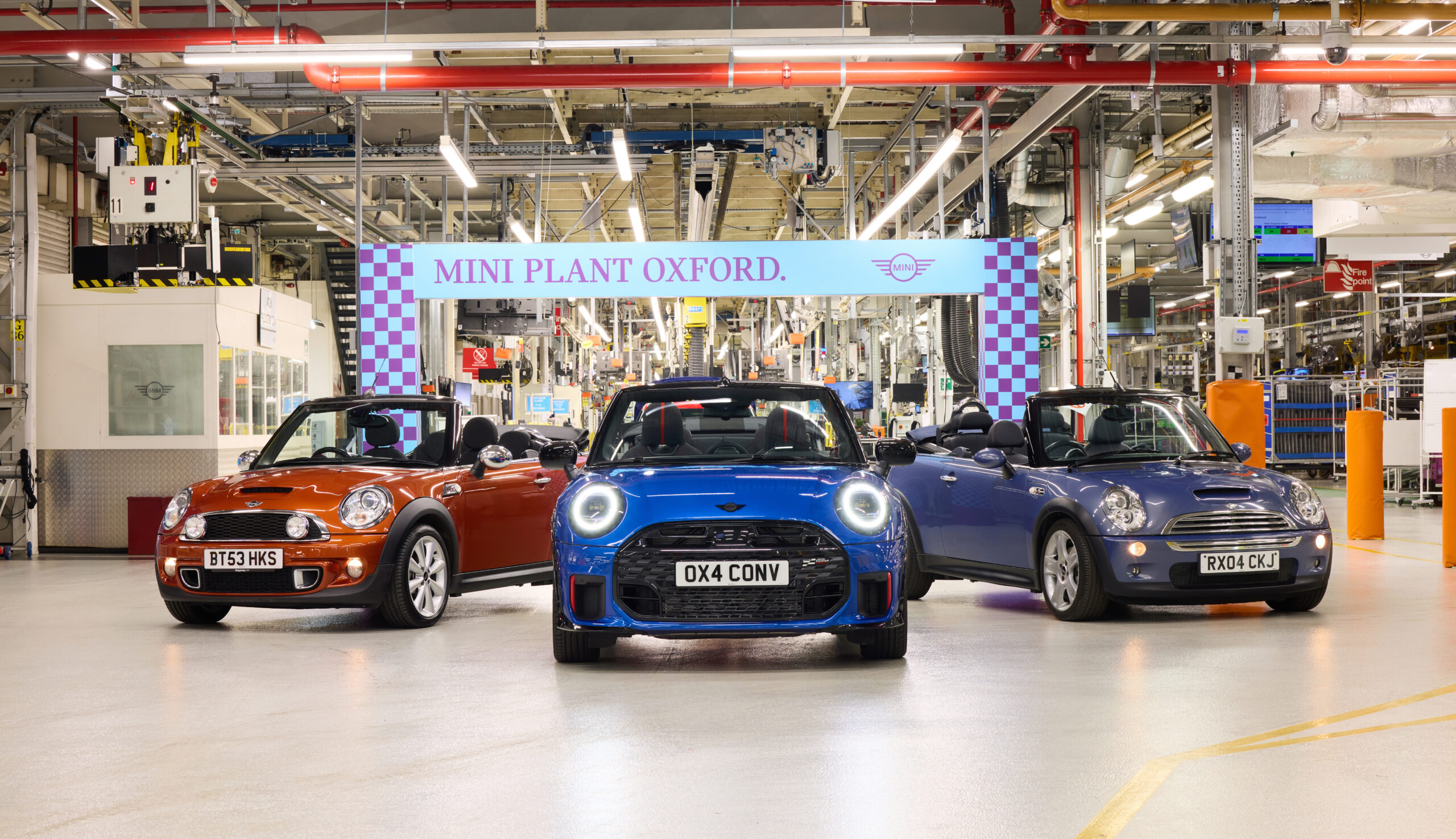 Οι 3 τελευταίες γενιές του MINI Cooper Cabrio