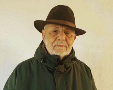 Ο στιχουργός Νίκος Βρεττός
