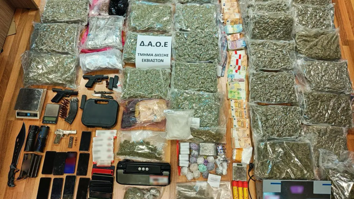 «Ξεδοντιάστηκε» εγκληματική οργάνωση που εμπλεκόταν σε ναρκωτικά, εκρήξεις, απόπειρα ανθρωποκτονίας – Έγκλειστος στις φυλακές ο «εγκέφαλος»