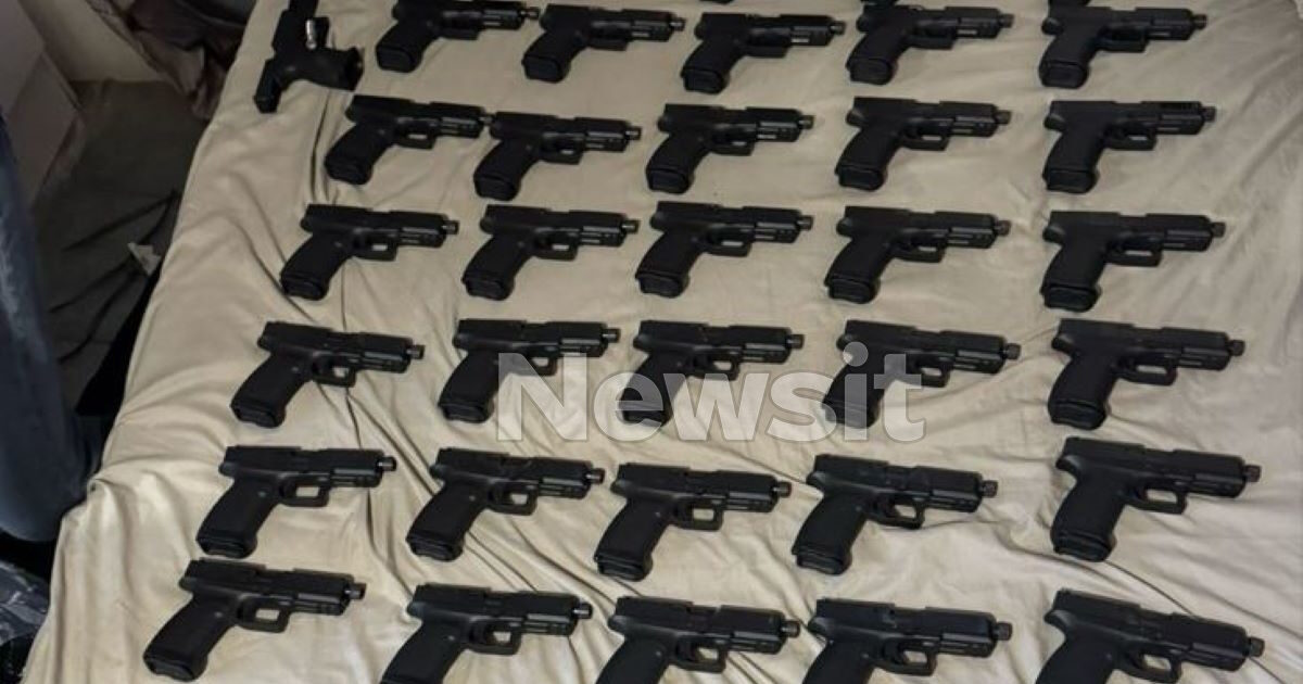 Αστυνομική επιχείρηση σε Αθήνα και Θεσσαλονίκη για την τουρκική μαφία - 8 συλλήψεις, κατασχέθηκαν 49 όπλα