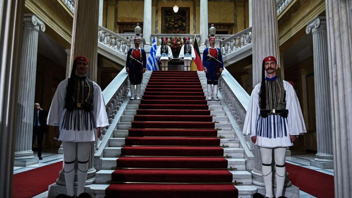 https://www.newsit.gr/wp-content/uploads/2024/12/proedrikomegaro-1200x675.jpg