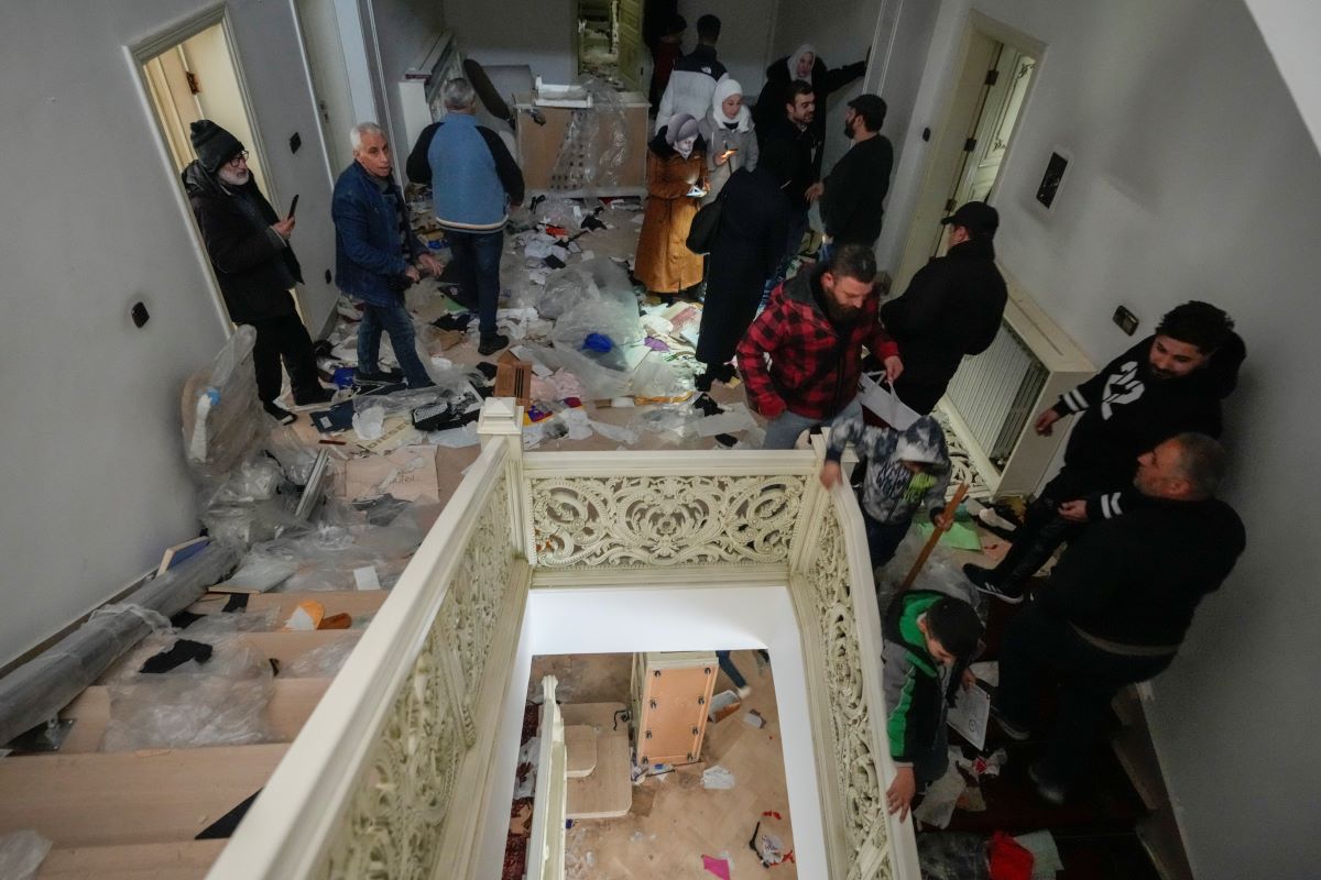 AP Photos