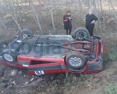 Τροχαίο ατύχημα με ιστορικό αυτοκίνητο στον 32ο Γύρο Αθηνών