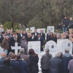 Μίμης Δομάζος: Ο ύμνος του Παναθηναϊκού και το τελευταίο χειροκρότημα για τον «Στρατηγό» στο Α’ Νεκροταφείο