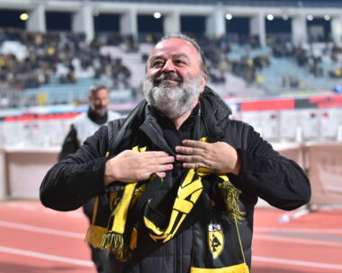 ΒΑΣΙΛΗΣ ΟΙΚΟΝΟΜΟΥ
