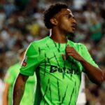 epa11562235 Sporting`s, Marcus Edwards celebrates a goal against Farense during the Portuguese First League soccer match Farense vs Sporting held at Sao Luis Stadium in Faro, Portugal, 23 August 2024.  EPA