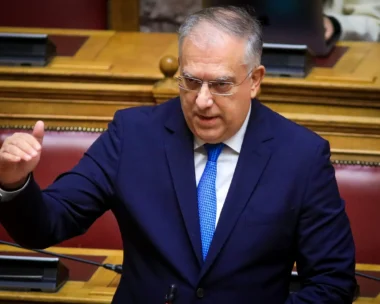 Θεοδωρικάκος: Δεν είναι αποδεκτές αυξήσεις 15% στα ασφάλιστρα υγείας φέτος – Έρχεται νέος δείκτης από 1η Ιανουαρίου 2026