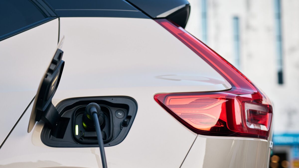 Volvo: Φέρνει τεχνολογικές αναβαθμίσεις στα μοντέλα της