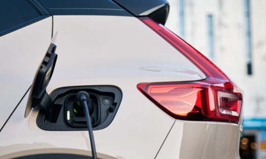 Volvo: Φέρνει τεχνολογικές αναβαθμίσεις στα μοντέλα της