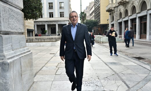 (ΚΩΣΤΑΣ ΤΖΟΥΜΑΣ