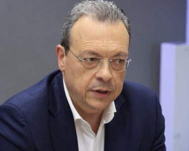Συνάντηση του προέδρου του ΣΥΡΙΖΑ - Προοδευτική Συμμαχία Σωκράτη Φάμελλου με τα Σωματεία Εργαζομένων της ΕΥΔΑΠ, Παρασκευή 31 Ιανουαρίου 2025. 
(ΓΙΩΡΓΟΣ ΚΟΝΤΑΡΙΝΗΣ