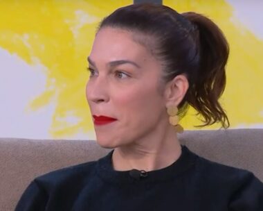 Ηλέκτρα Νικολούζου: «Δεν υπήρξε ποτέ η σκέψη να απομακρυνθεί ο Άρης Σερβετάλης από την παράσταση»