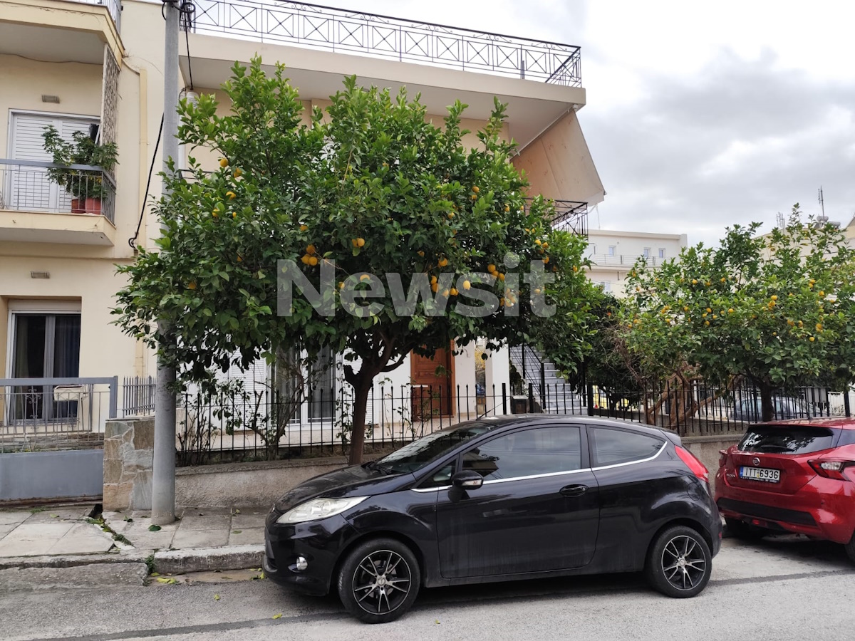 Ίλιον: «Το περιμέναμε» λένε γείτονες για τον 65χρονο που επιτέθηκε στον 80χρονο γιατί έκοψε λεμόνια από την αυλή