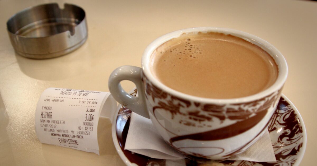 Morning coffee can protect the heart better than consumption at other hours