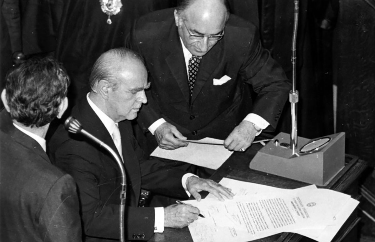 Ο Κωνσταντίνος Καραμανλής με τον Κωνσταντίνο Τσάτσο