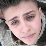 Ειρήνη Μουρτζούκου: Σάλος με βίντεο στο TikTok που τη δείχνει να κακοποιεί κούκλα – μωρό και να το διασκεδάζει