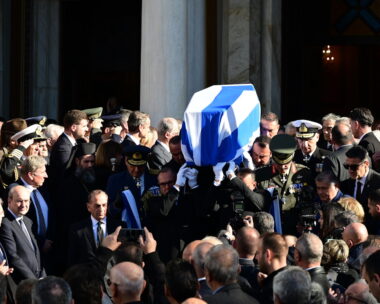Κηδεία του πρώην Πρωθυπουργού και προέδρου του ΠΑΣΟΚ Κώστα Σημίτη στην Μητρόπολη Αθηνών, Πέμπτη 9 Ιανουαρίου 2024. Ο Κώστας Σημίτης απεβίωσε σε ηλικία 88 ετών, τις πρώτες πρωινές ώρες της Κυριακής 05
(ΜΙΧΑΛΗΣ ΚΑΡΑΓΙΑΝΝΗΣ