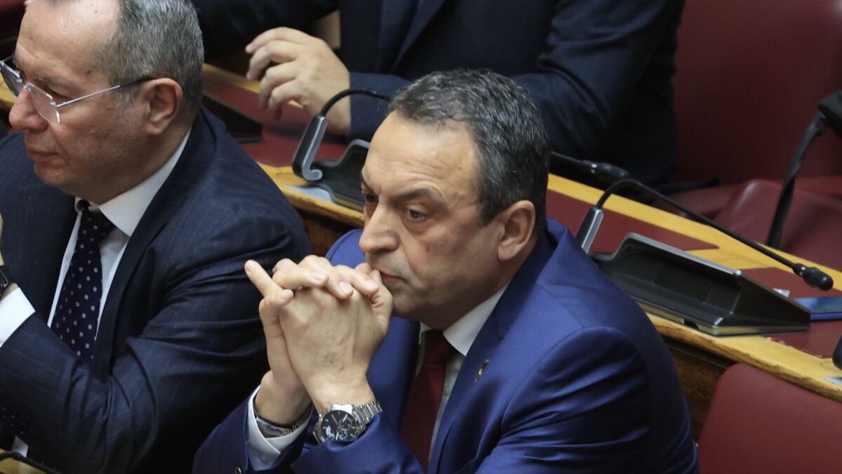 Συζήτηση στην Ολομέλεια της Βουλής και λήψη απόφασης, για το αν συντρέχει ή μη περίπτωση αναστολής κρατικής χρηματοδότησης και οικονομικής ενίσχυσης του κόμματος "ΣΠΑΡΤΙΑΤΕΣ", κατόπιν της υποβολής γνώμης από την Ειδική Μόνιμη Επιτροπή Κοινοβουλευτικής Δεοντολογίας, Τετάρτη 15 Ιανουαρίου 2025. 
(ΓΙΩΡΓΟΣ ΚΟΝΤΑΡΙΝΗΣ