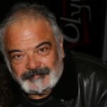 Στηβ Ντούζος για τη μάχη με τον καρκίνο: «Είμαι ροκ, δε μασάω – Πρέπει να το πολεμάς»