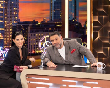 «The 2Night Show»: Χριστίνα Μπόμπα και Mikay καλεσμένες του Γρηγόρη Αρναούτογλου