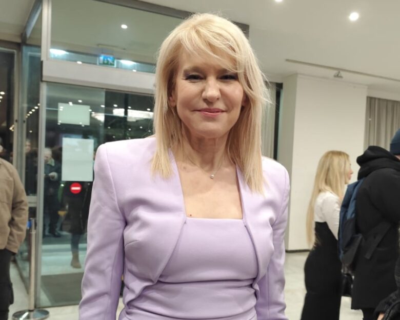 Με «μαύρο δάκρυ» έκλαψε η Θεοδώρα Τζάκρη για τις μίζες από το 1821